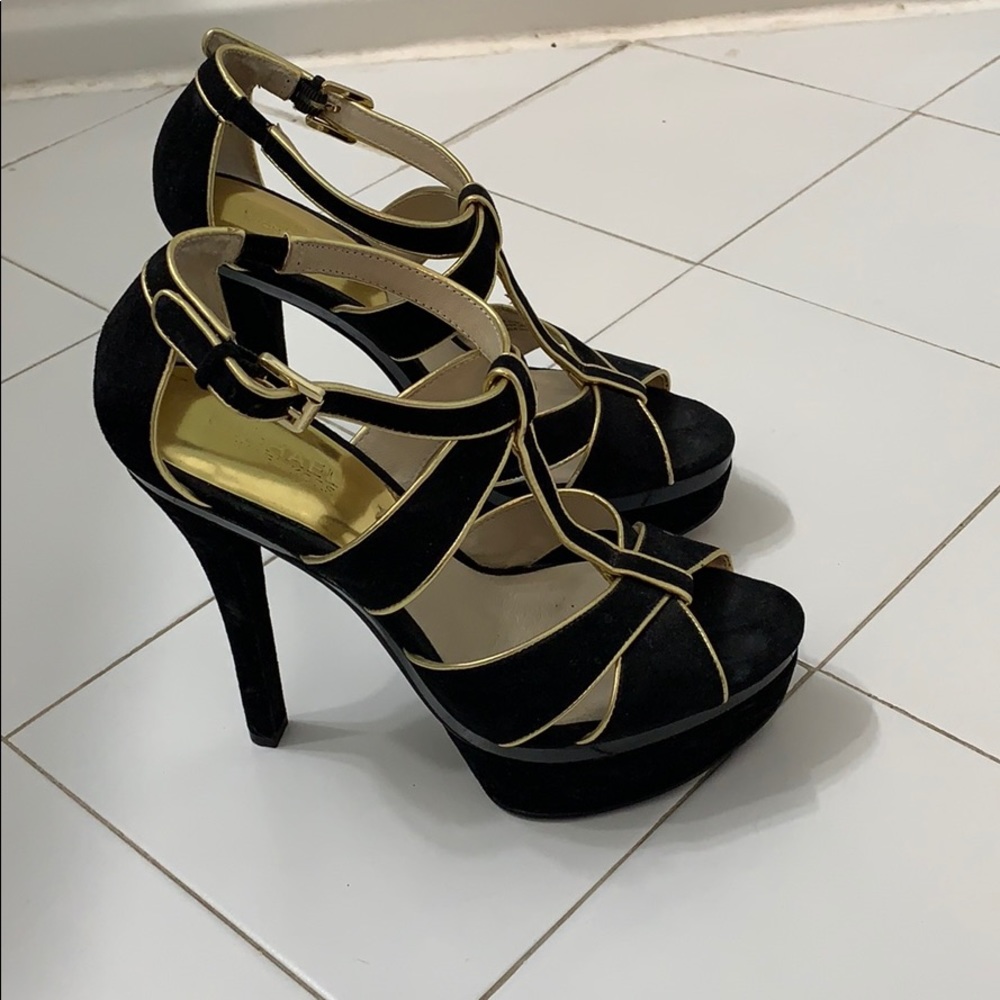 Michael Kors Black and Gold Pumps